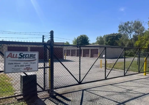 South Bend - 5510 W Sample Street storage facility exterior view